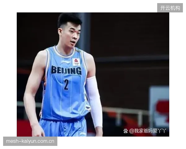 34岁老将李慕豪合同到期，深圳队需评估其在内线轮换中的剩余价值。